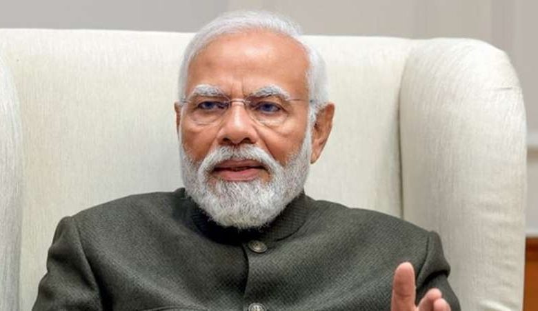 प्रधानमंत्री नरेंद्र मोदी ने भूस्खलन प्रभावित क्षेत्र का किया दौरा