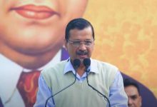 दिल्ली में अरविंद केजरीवाल का काफिला घेरा गया AAP ने