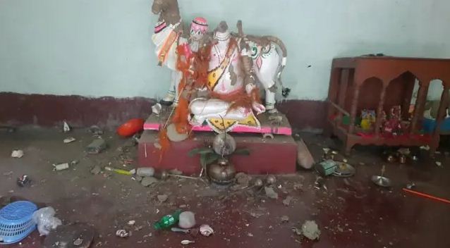 बांग्लादेश में 2 दिन में 3 हिंदू मंदिर पर हमला