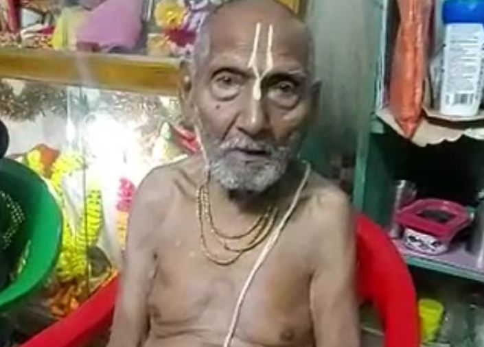 महाकुंभ में आए 129 साल के बाबा शिवानंद ने बताए