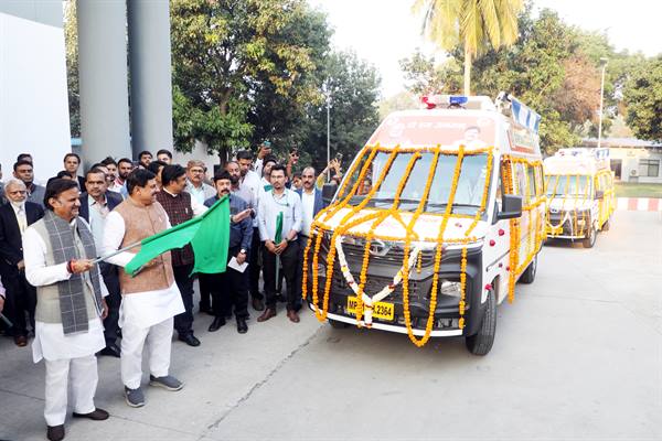 स्वास्थ्य सेवाओं का सशक्तीकरण सरकार की सर्वोच्च प्राथमिकता मुख्यमंत्री