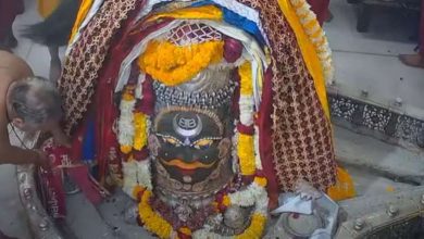 महाकालेश्वर मंदिर में भस्म आरती की धूम पंचामृत स्नान और