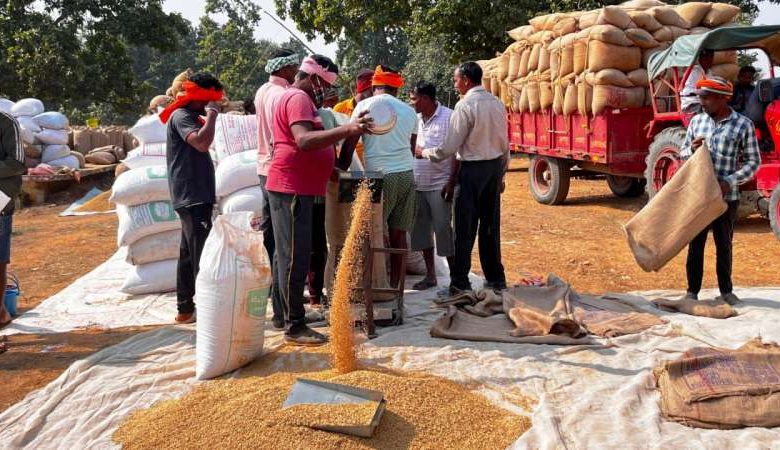 मुख्यमंत्री विष्णु देव साय की पहल पर निरंतर धान खरीदी