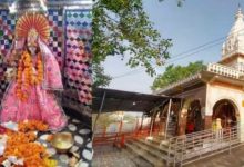 राजस्थान के इस मंदिर में प्रसाद के रूप में भक्तों