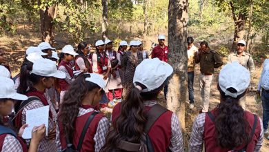 इको क्लब द्वारा नेचर कैंप का आयोजन छात्राओं को प्रकृति