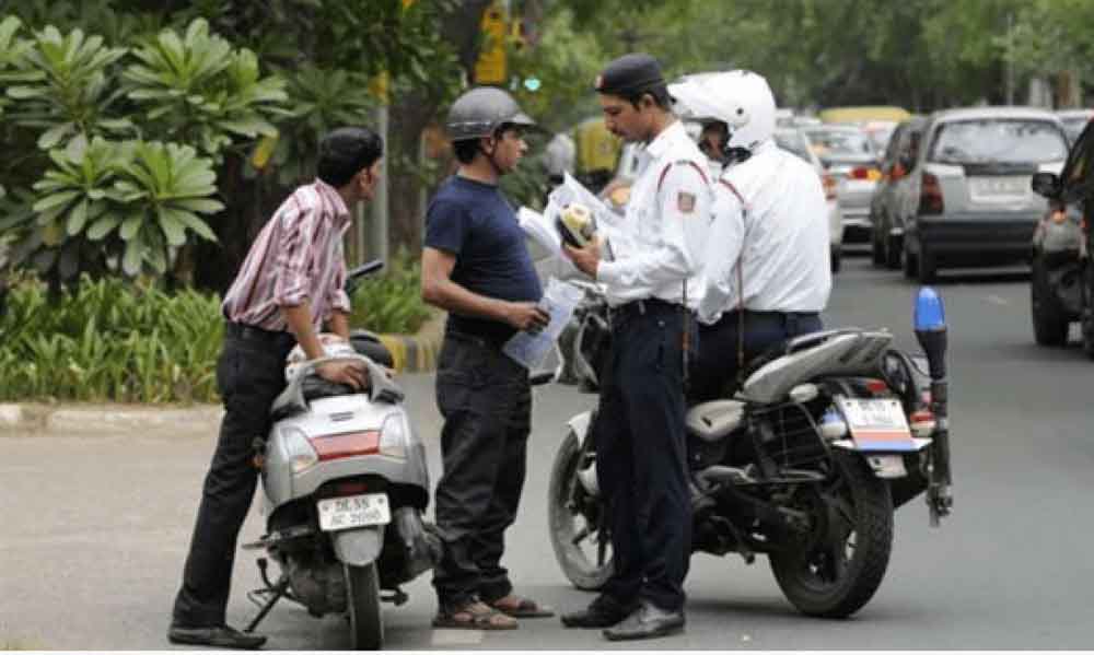 एक झटके में माफ हो जाएंगे हजारों के ट्रैफिक चालान