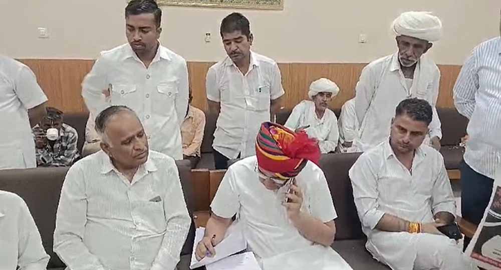 जोगाराम पटेल ने टीकाराम जूली के बयान किया पलटवार बोले